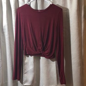 🔥🔥Maroon knotted crop top by Gaze USA